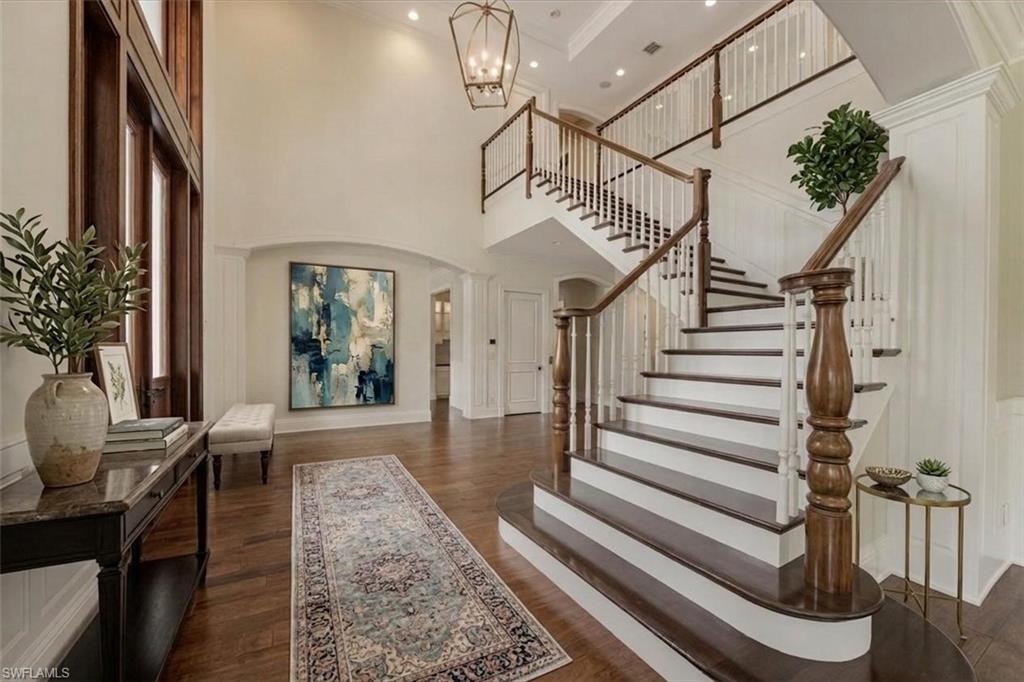 2263 Coach House LN