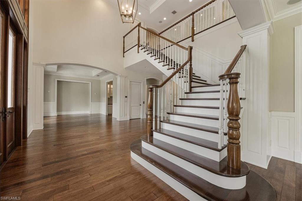 2263 Coach House LN