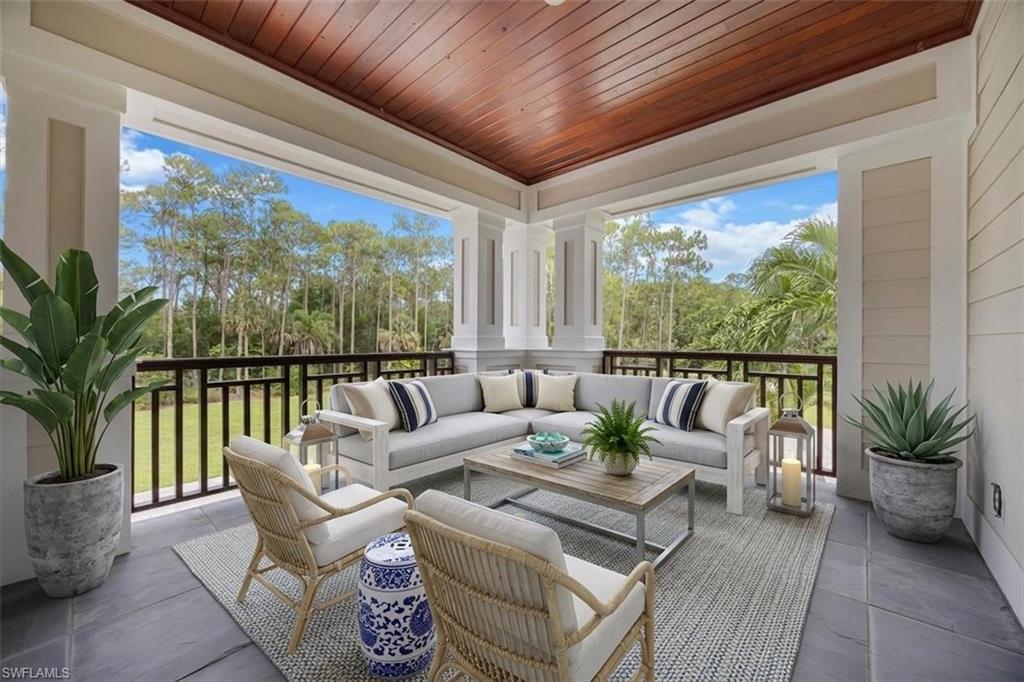 2263 Coach House LN