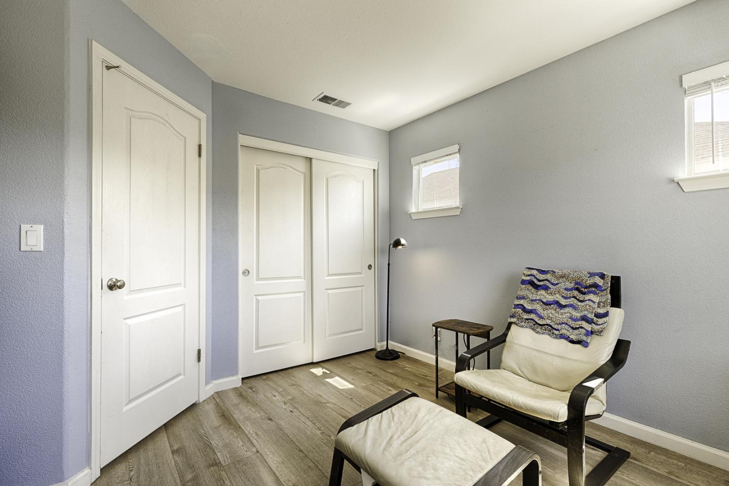 4015 Agassi Dr