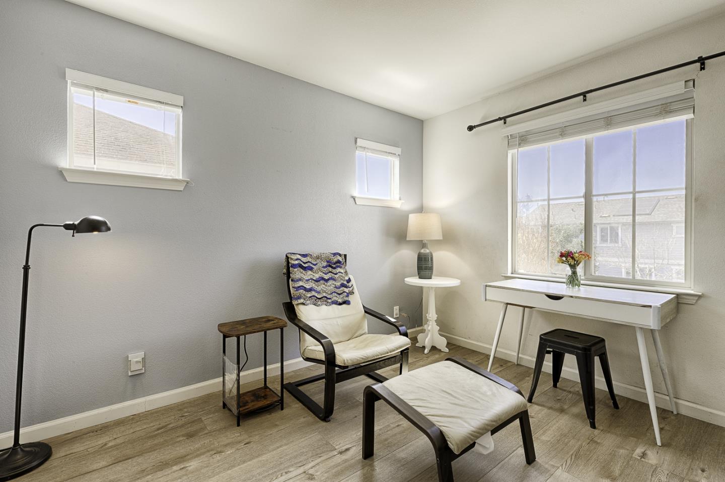 4015 Agassi Dr