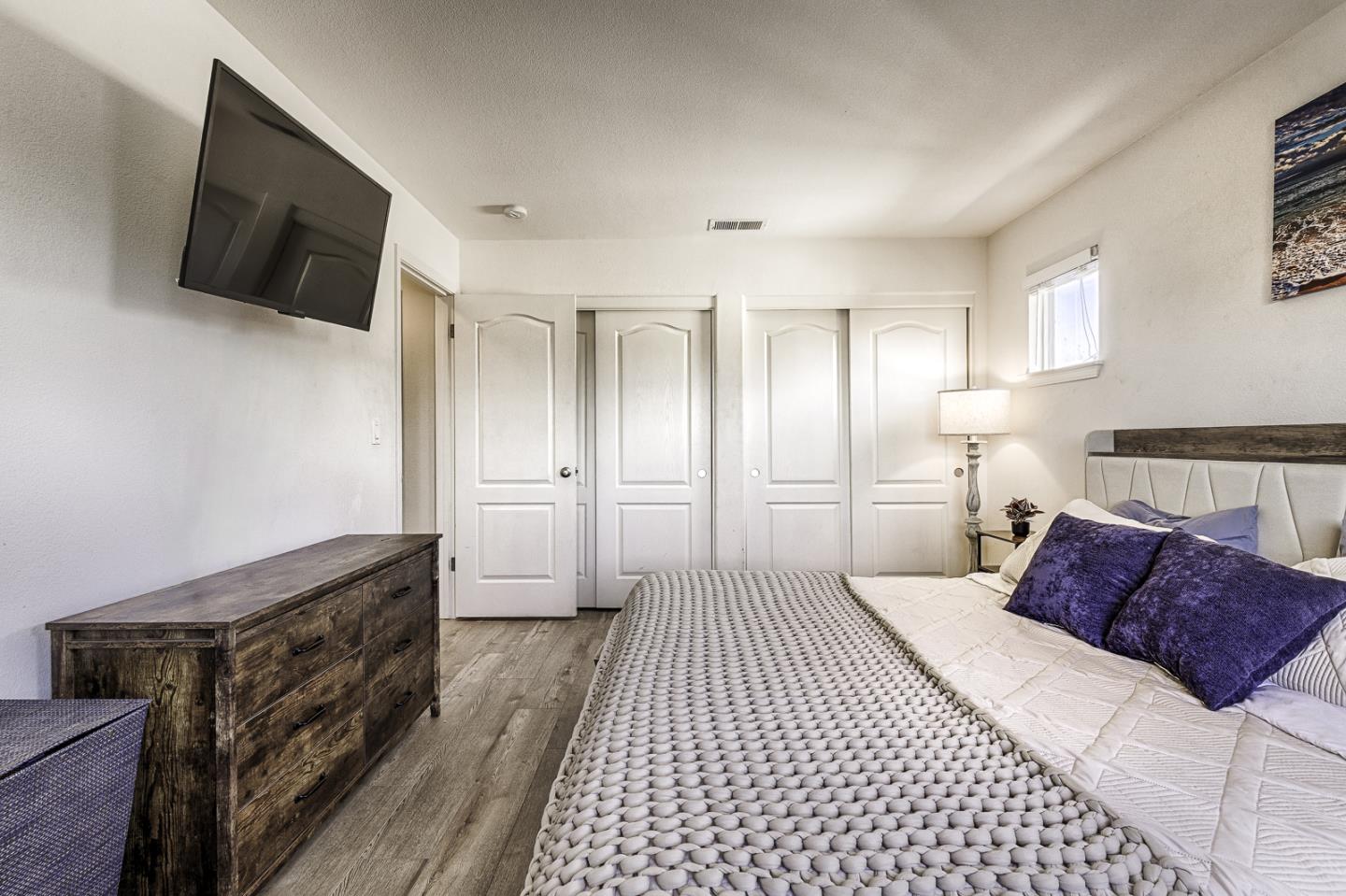 4015 Agassi Dr