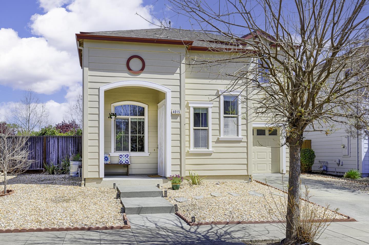 4015 Agassi Dr