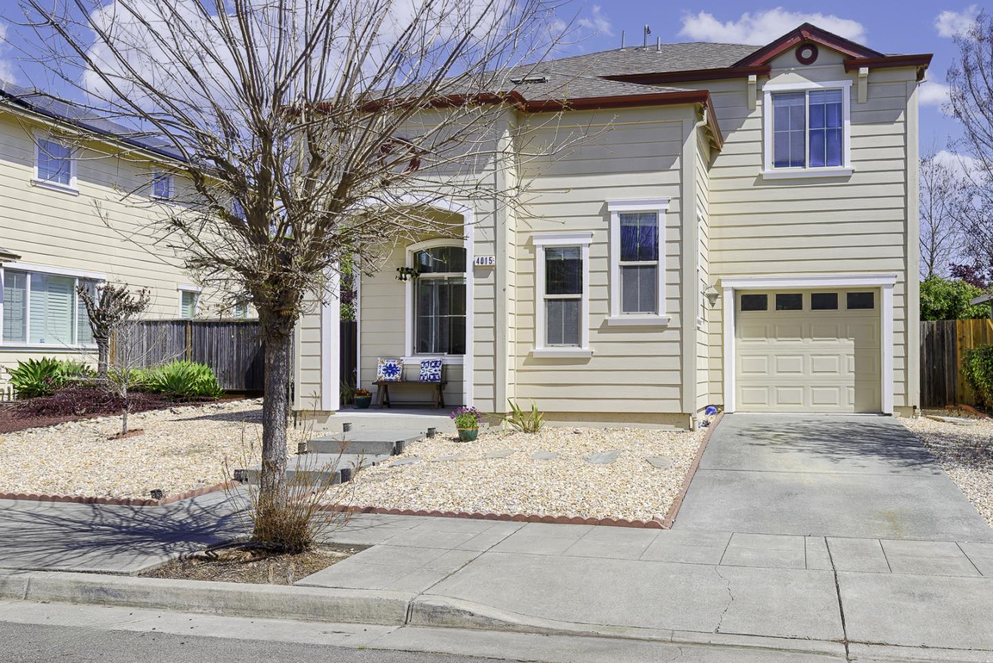 4015 Agassi Dr
