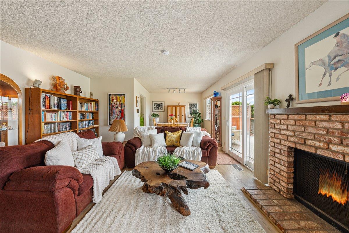 3127 Lake Drive