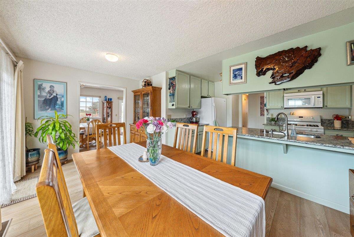 3127 Lake Drive