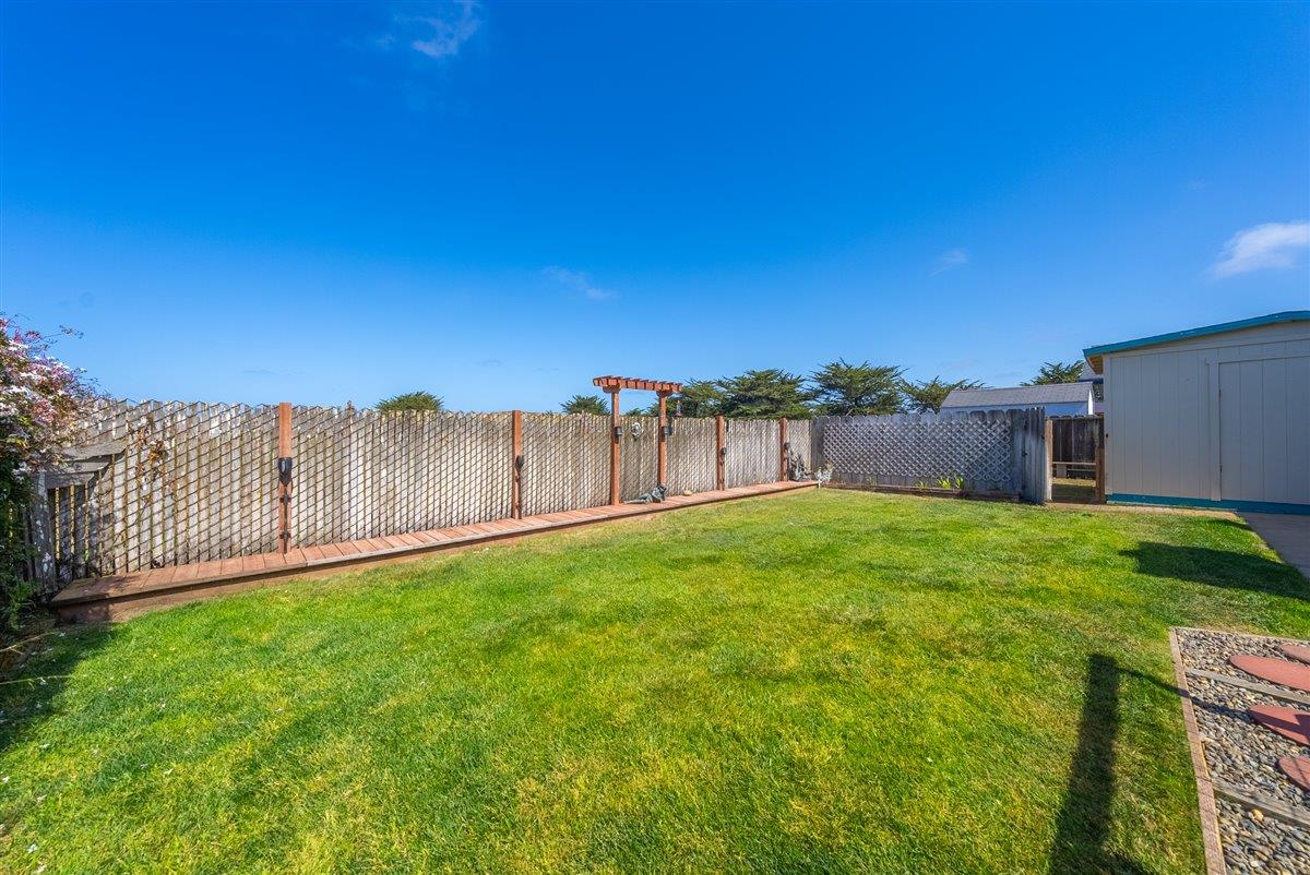 3127 Lake Drive