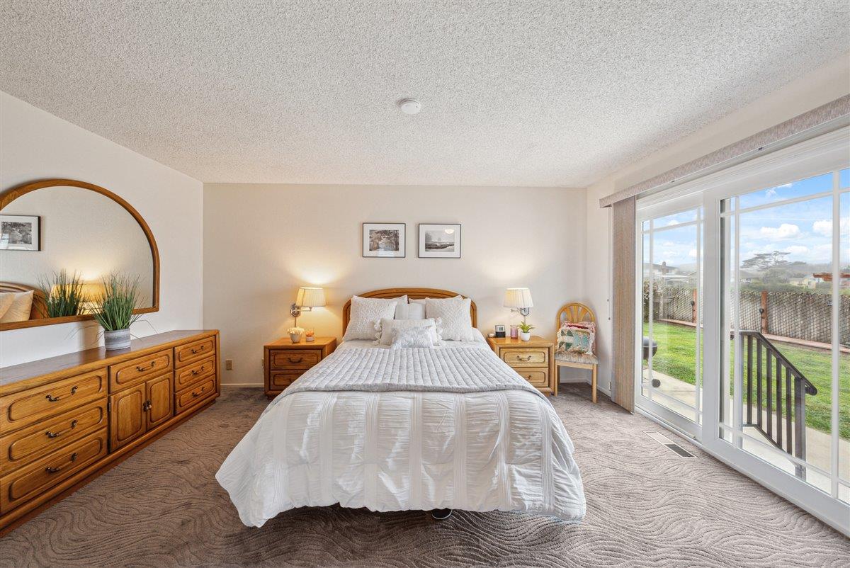 3127 Lake Drive