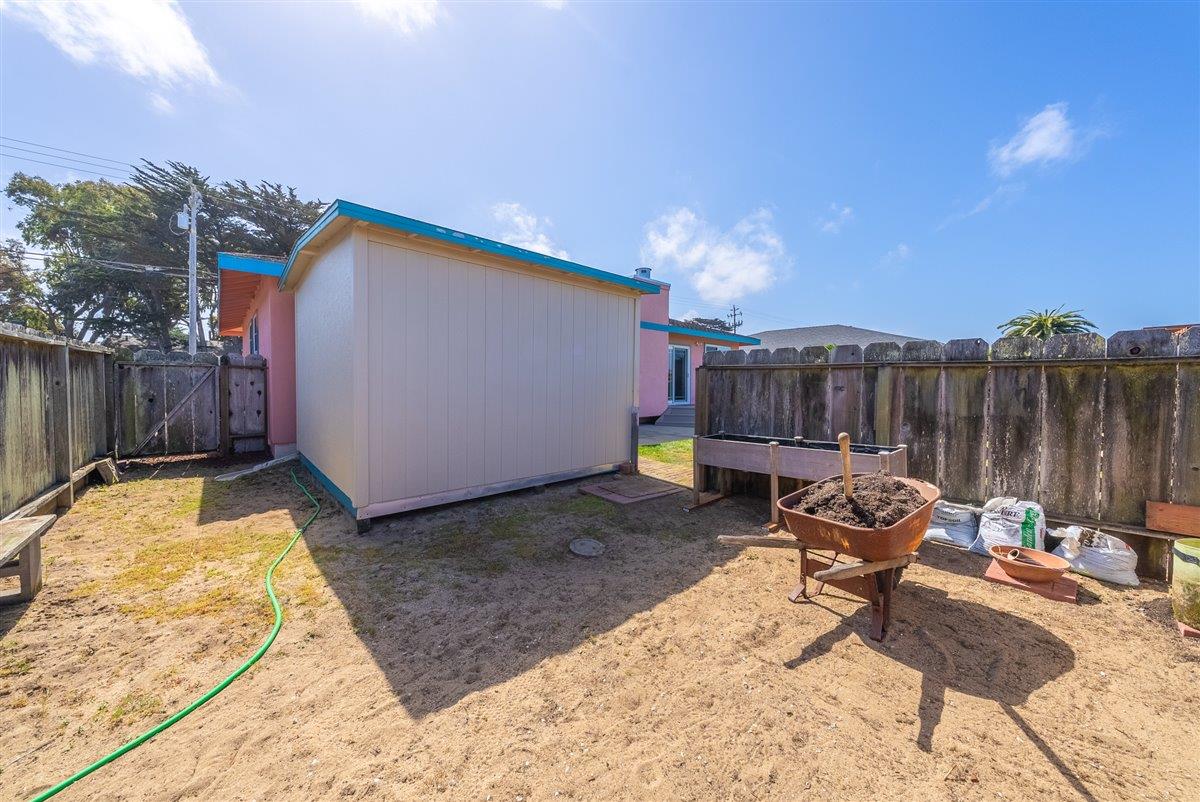 3127 Lake Drive