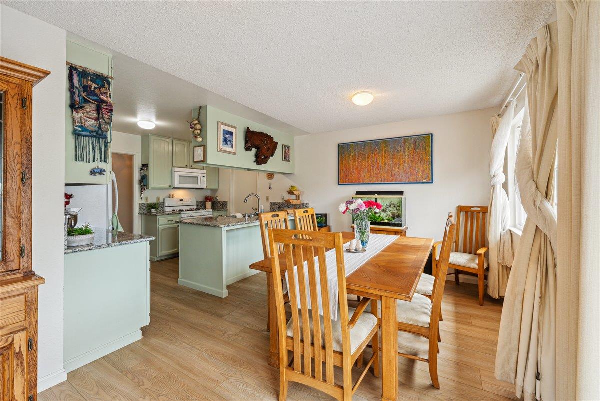 3127 Lake Drive