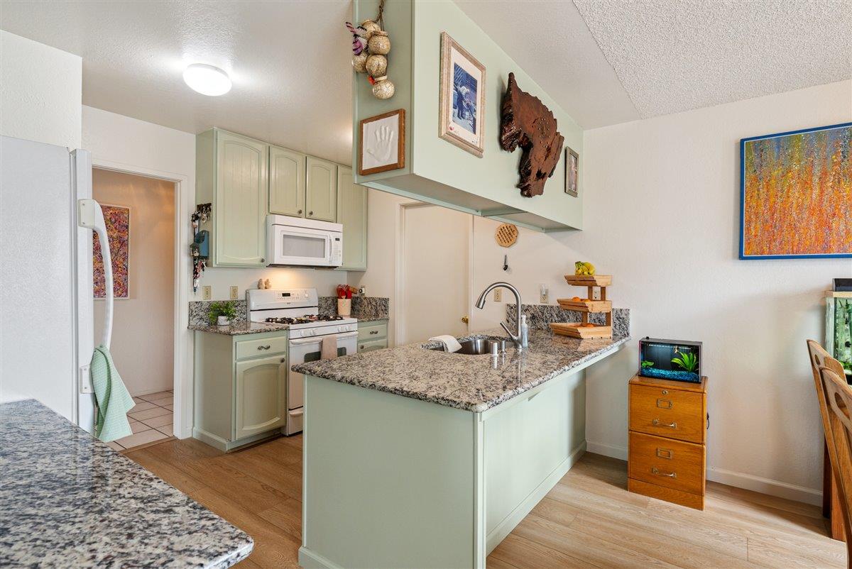 3127 Lake Drive