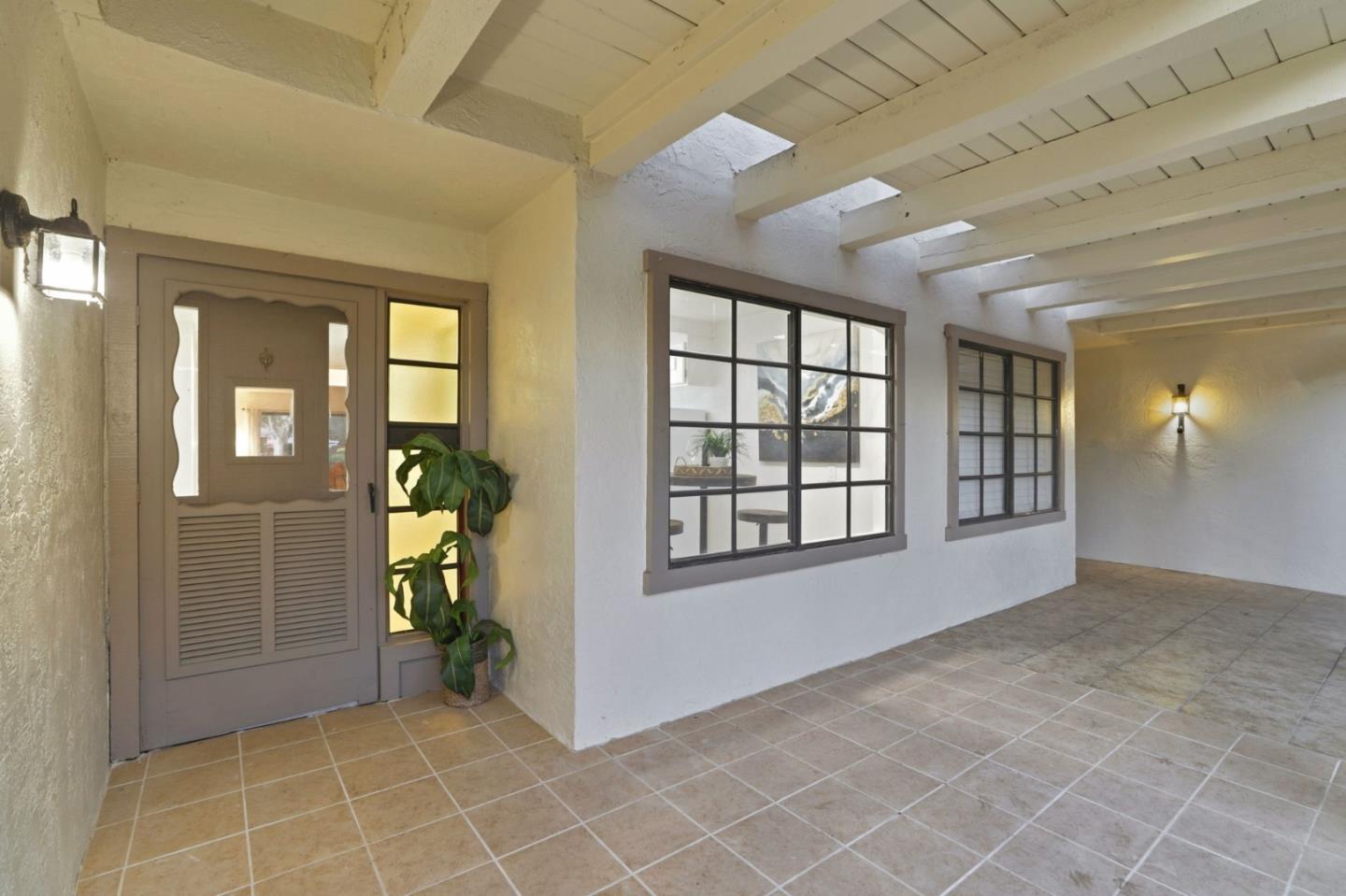 5106 Cribari PL
