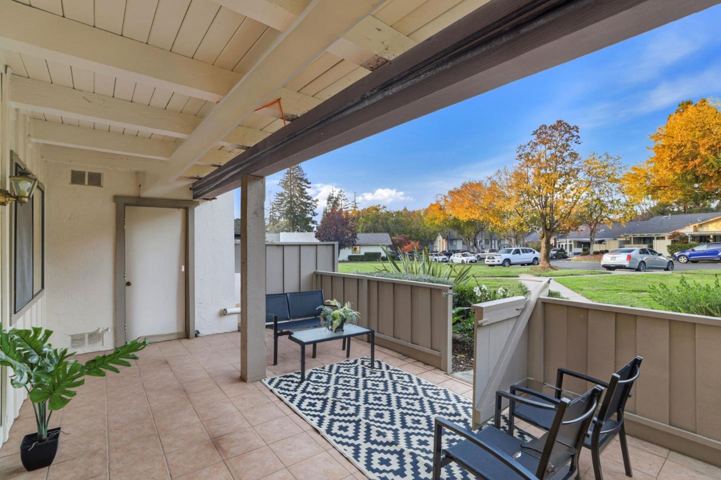 5106 Cribari PL