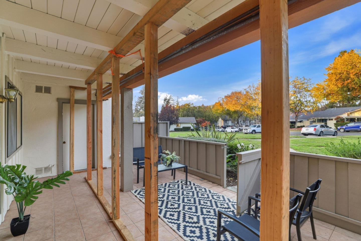 5106 Cribari PL