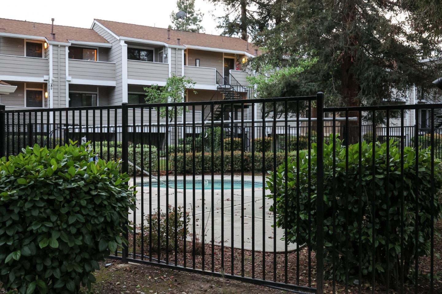 274 Stonegate Circle