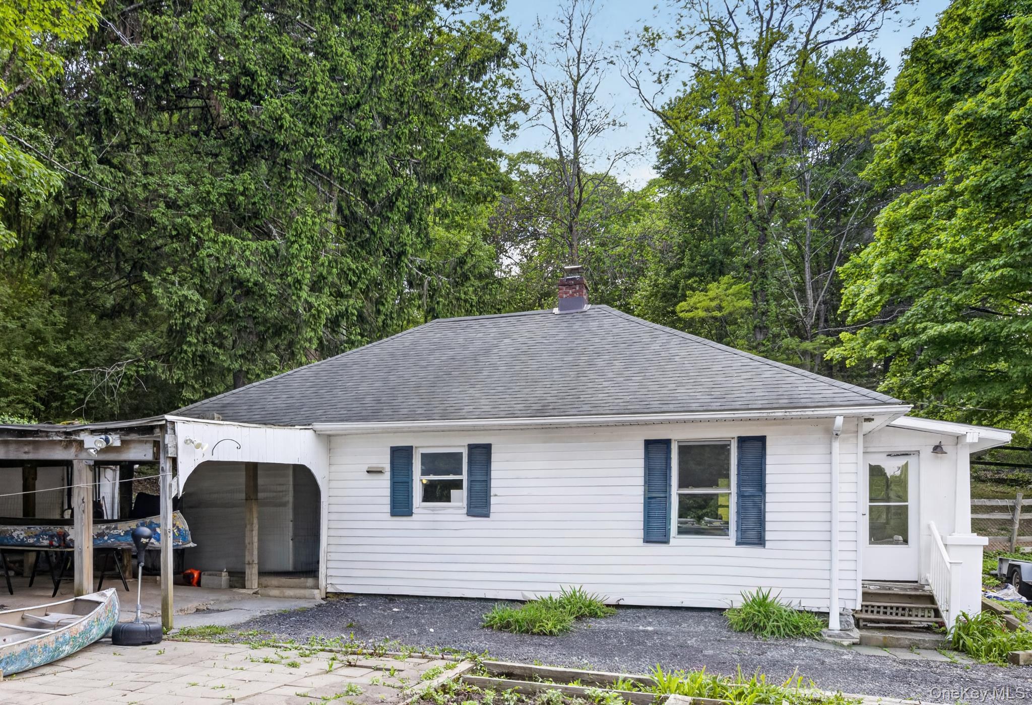 11 RICHARDSVILLE ROAD