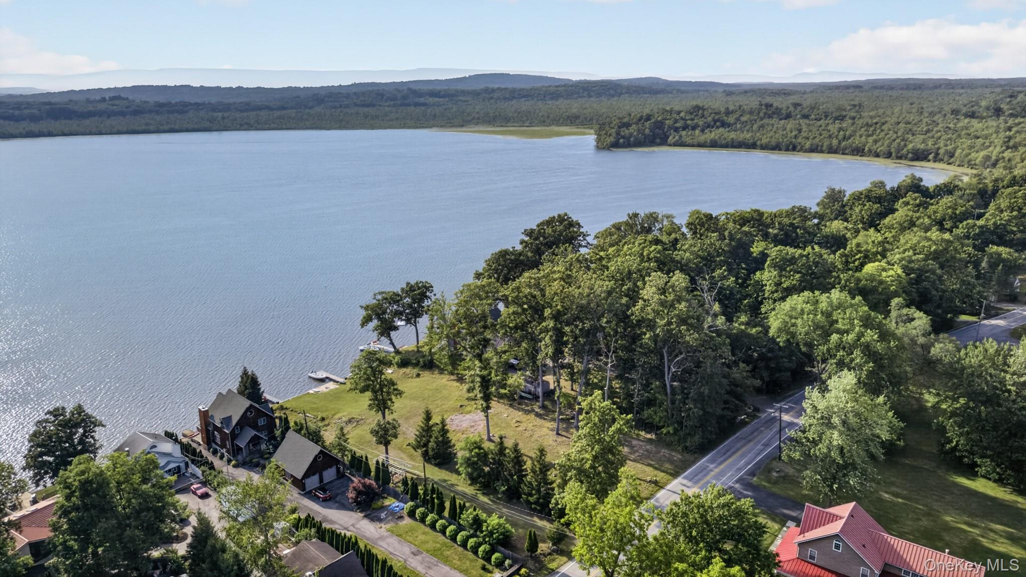 355 Lakeside Road