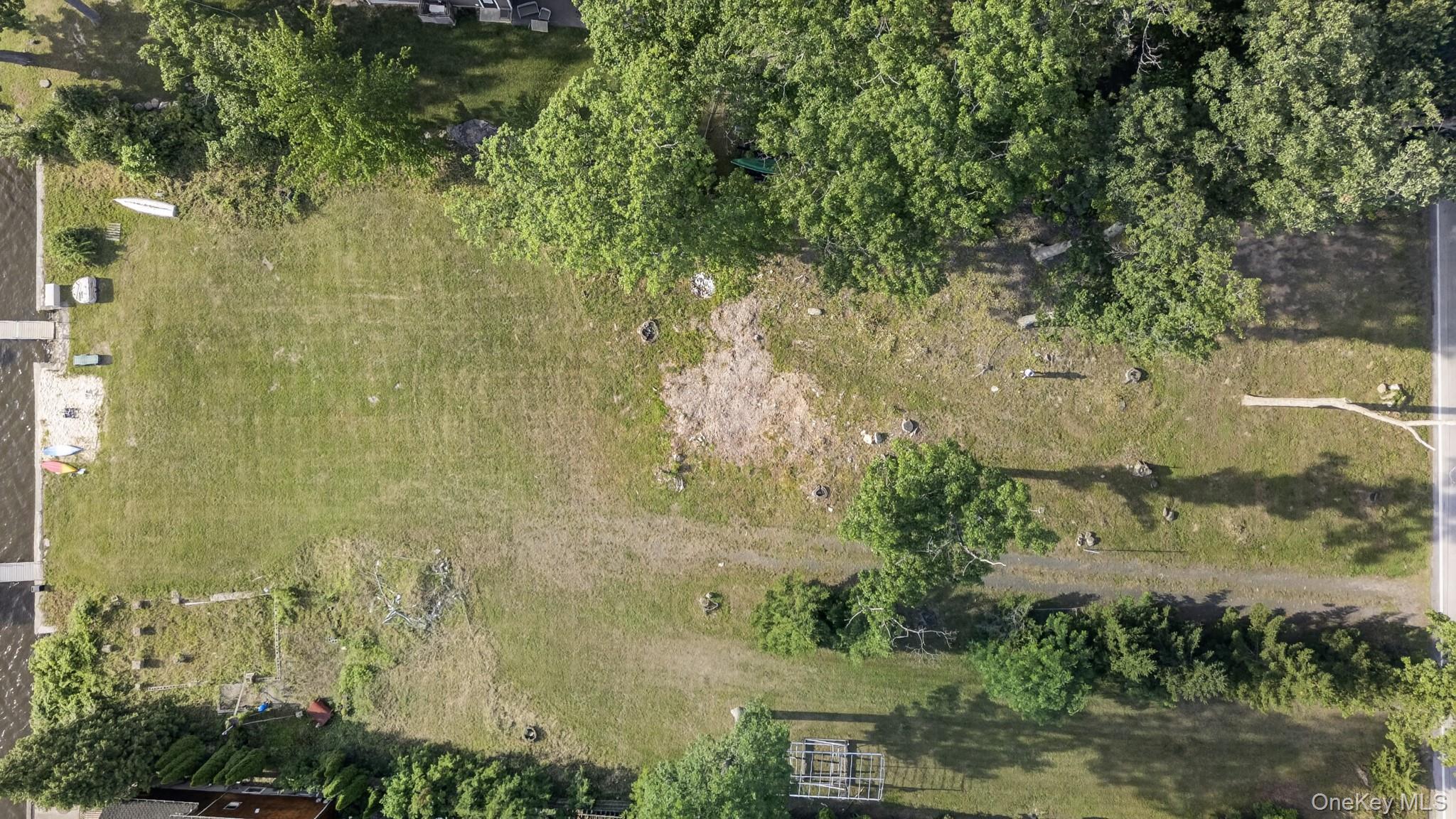 355 Lakeside Road