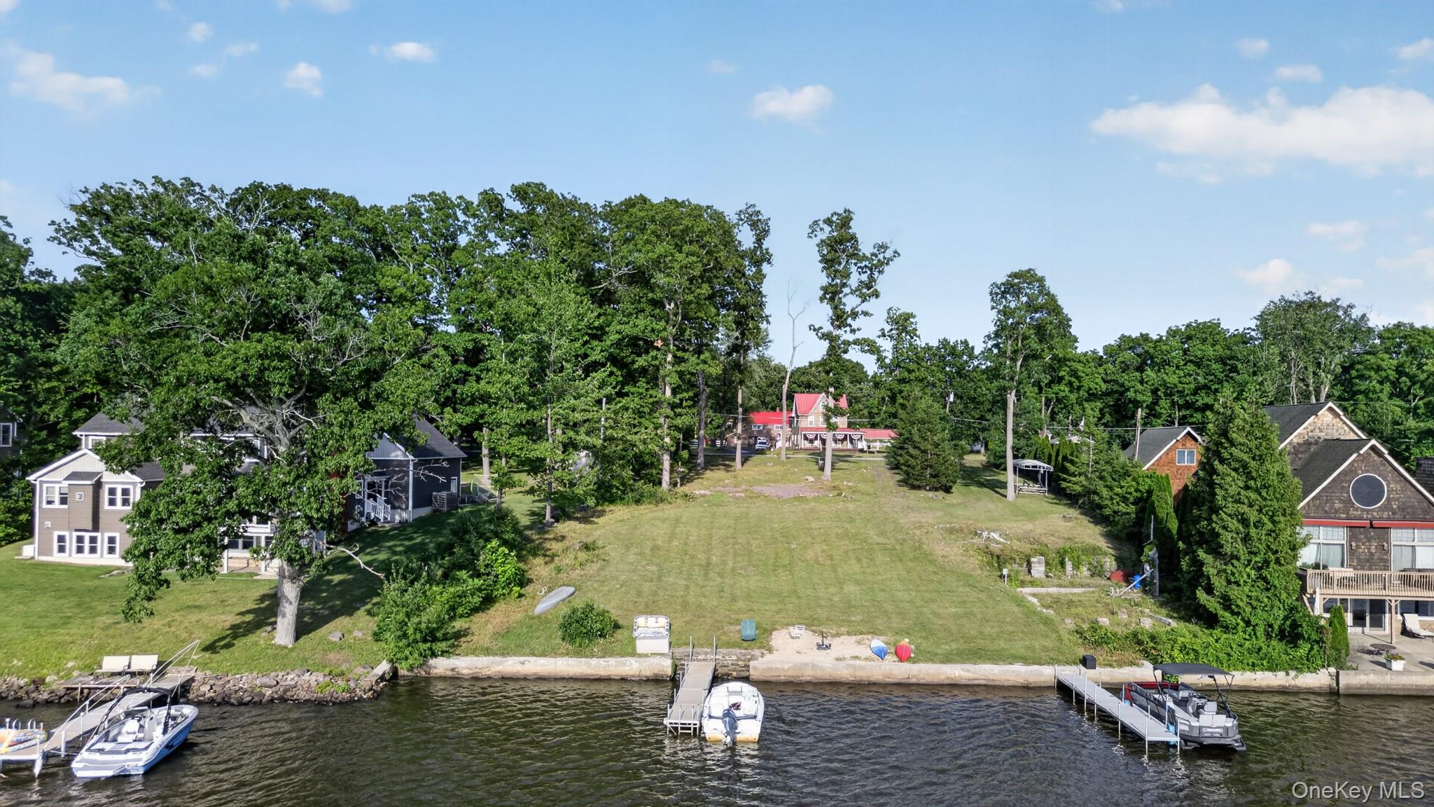 355 Lakeside Road