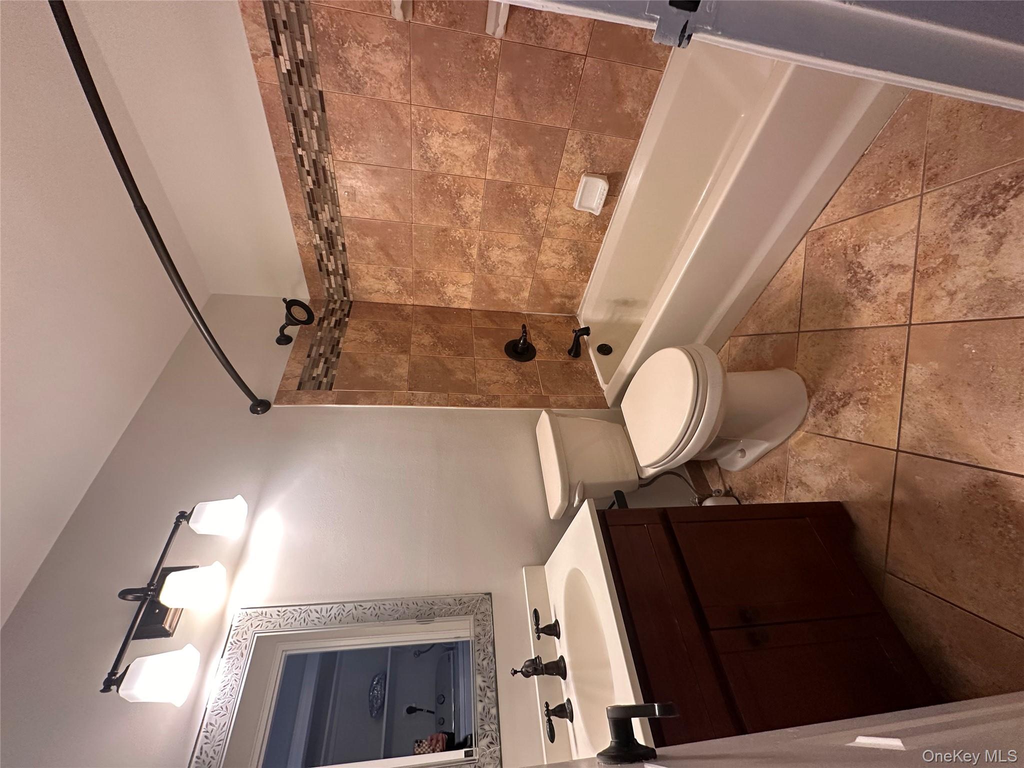 129 Main Street Unit: B11