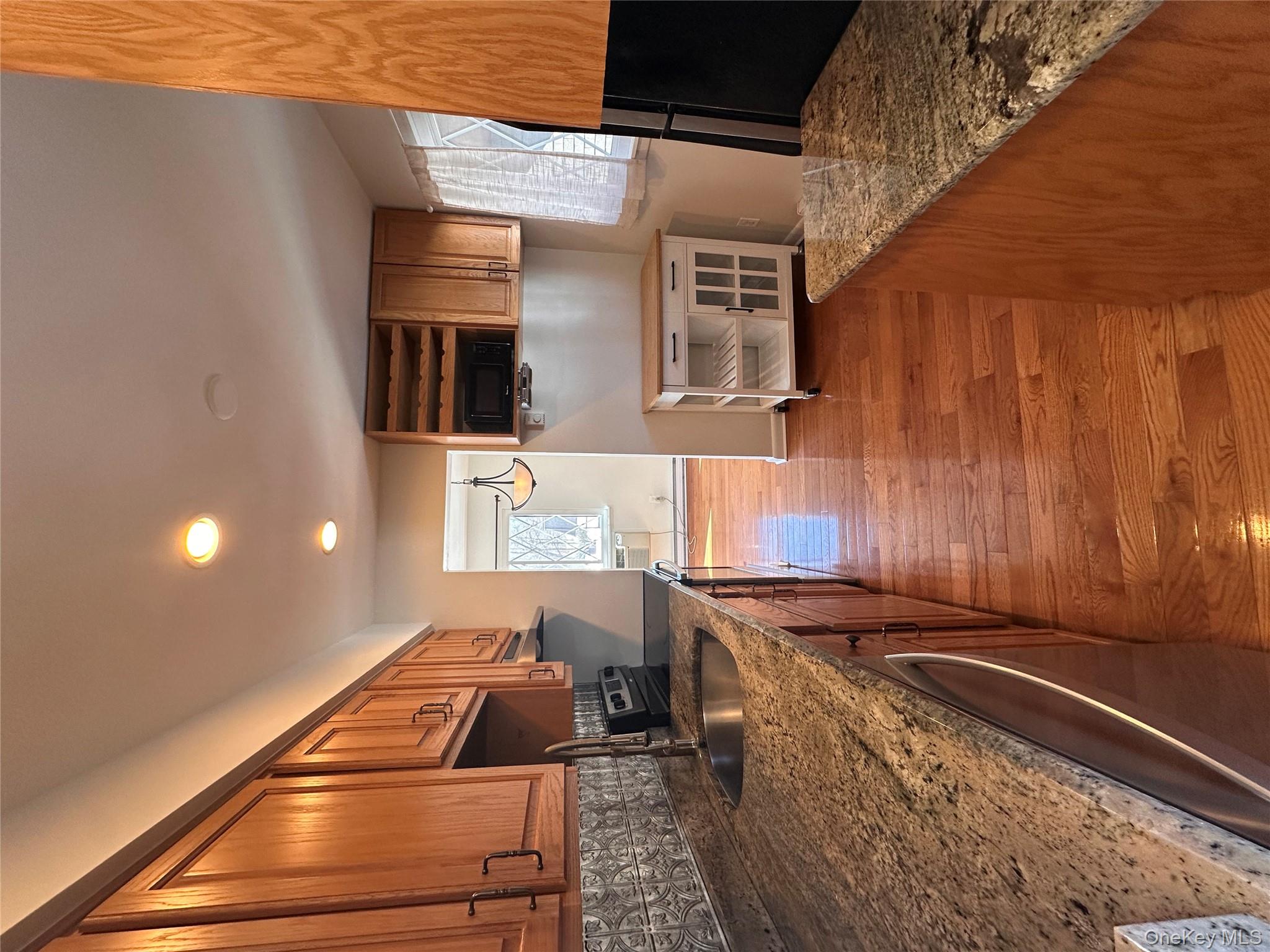 129 Main Street Unit: B11