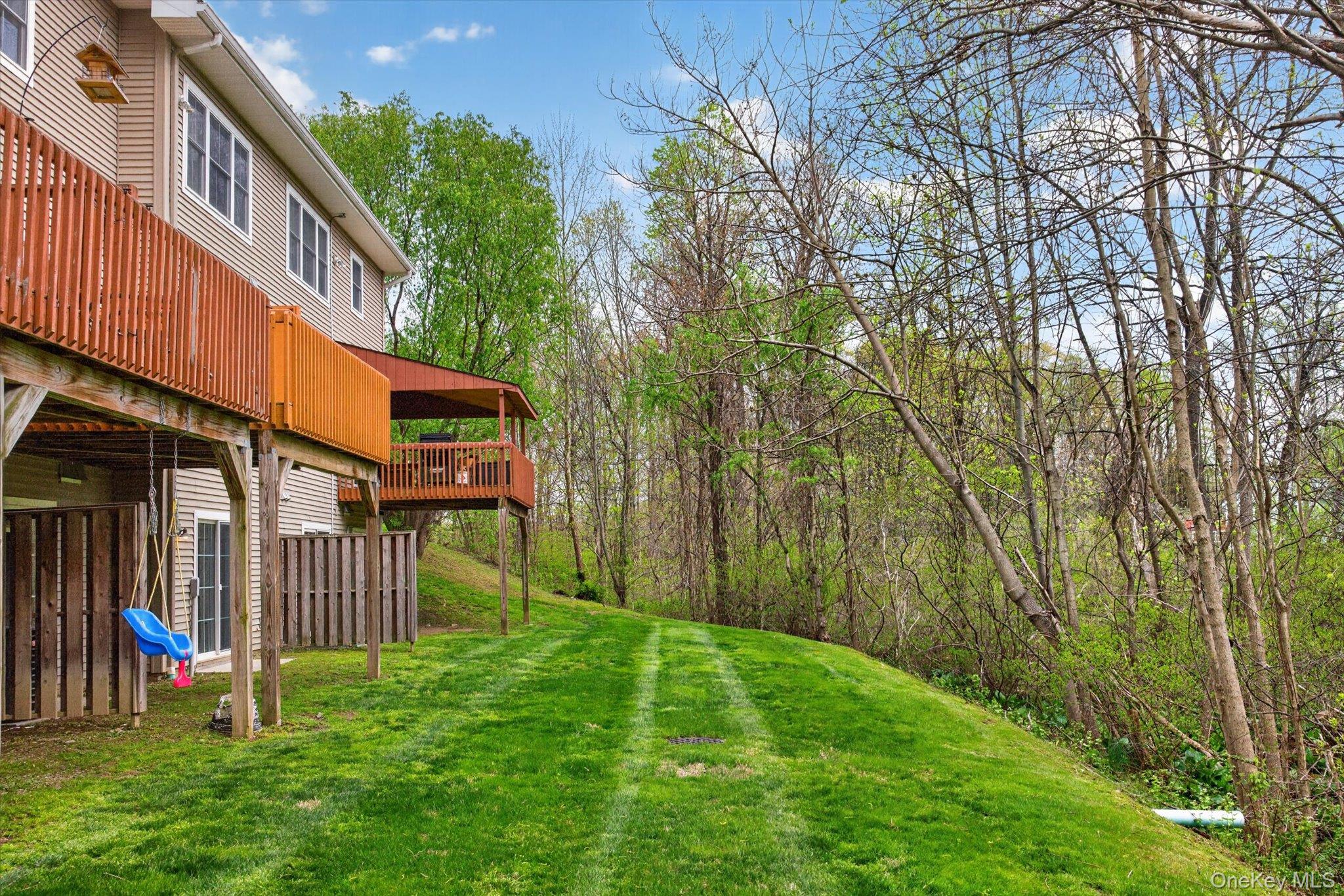 4 Pond Ridge Road