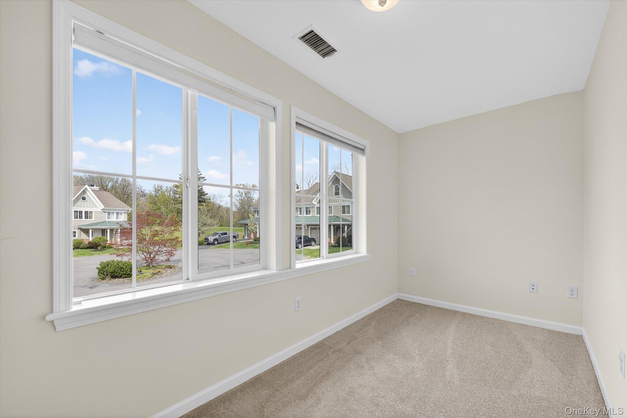 4 Pond Ridge Road