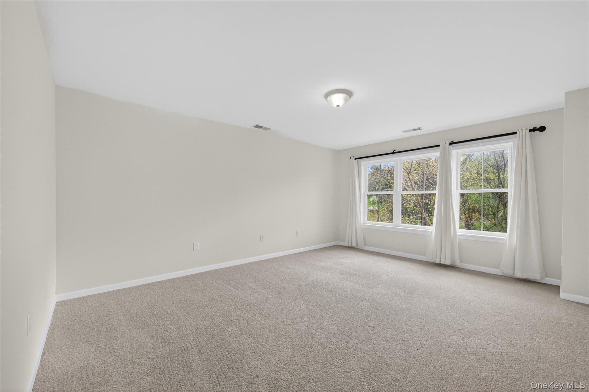 4 Pond Ridge Road