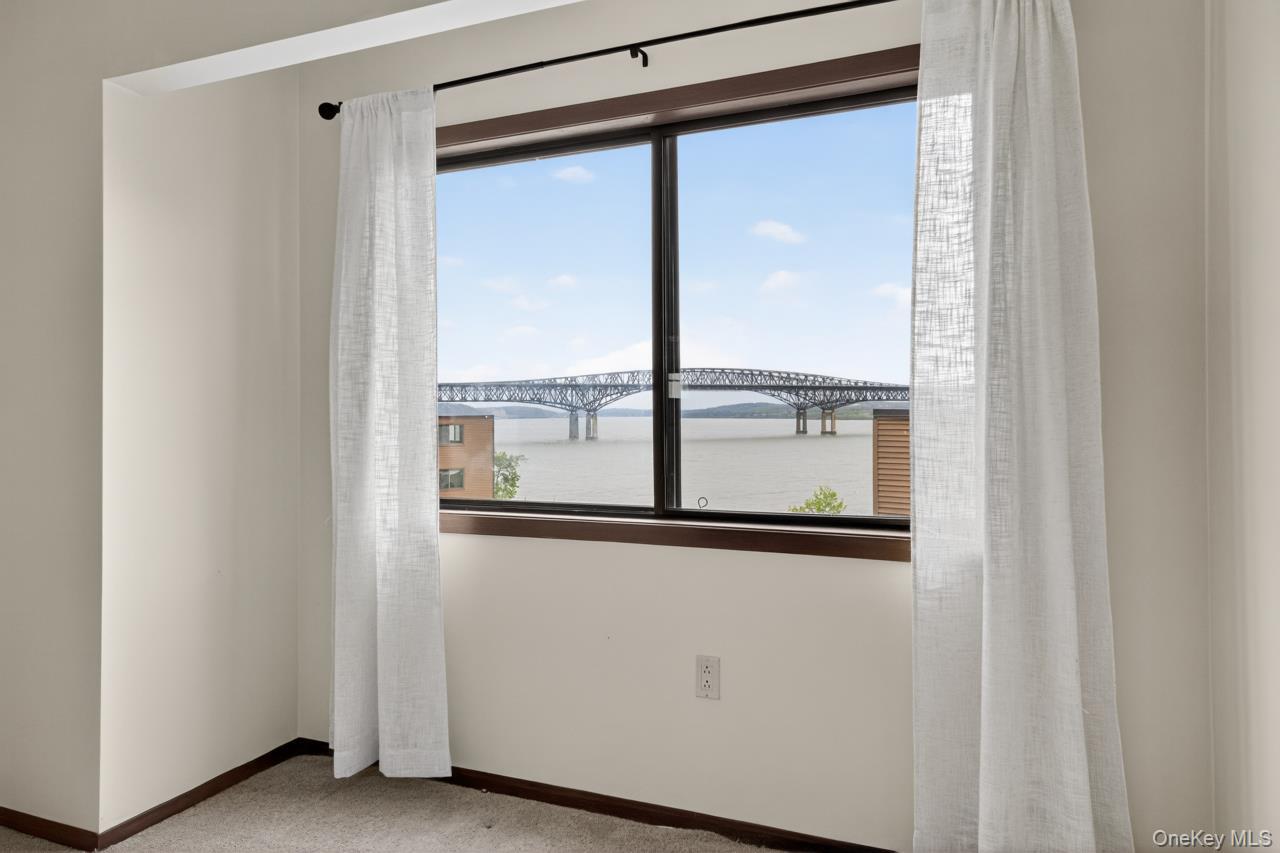 350 N Water Street Unit: 2-18