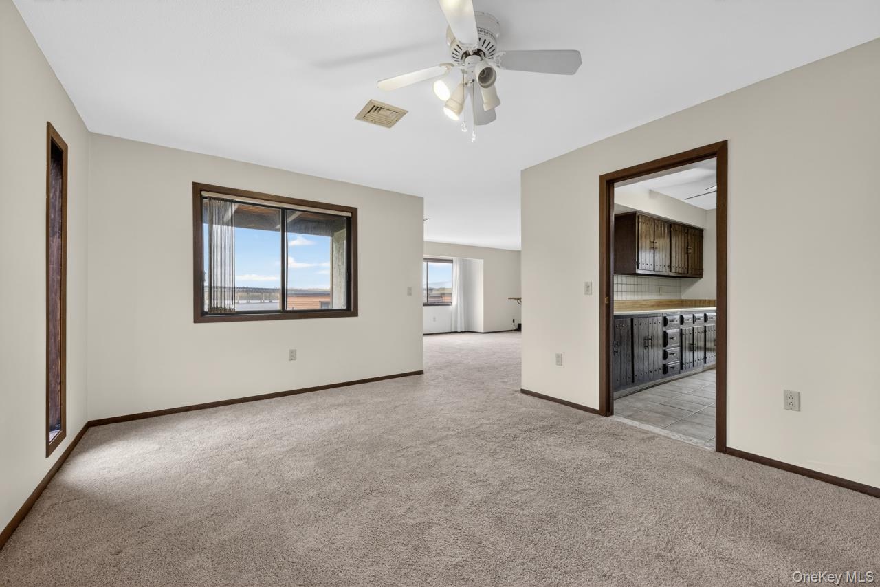 350 N Water Street Unit: 2-18