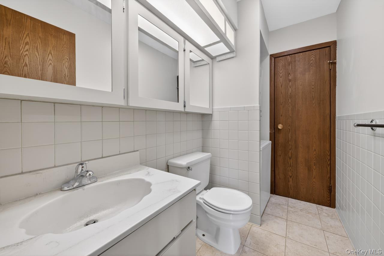 350 N Water Street Unit: 2-18
