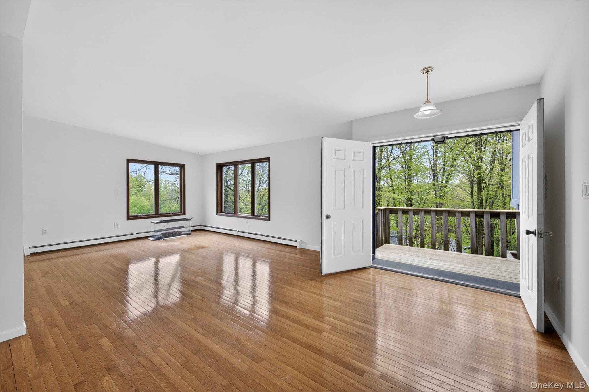 12 Hillside Drive