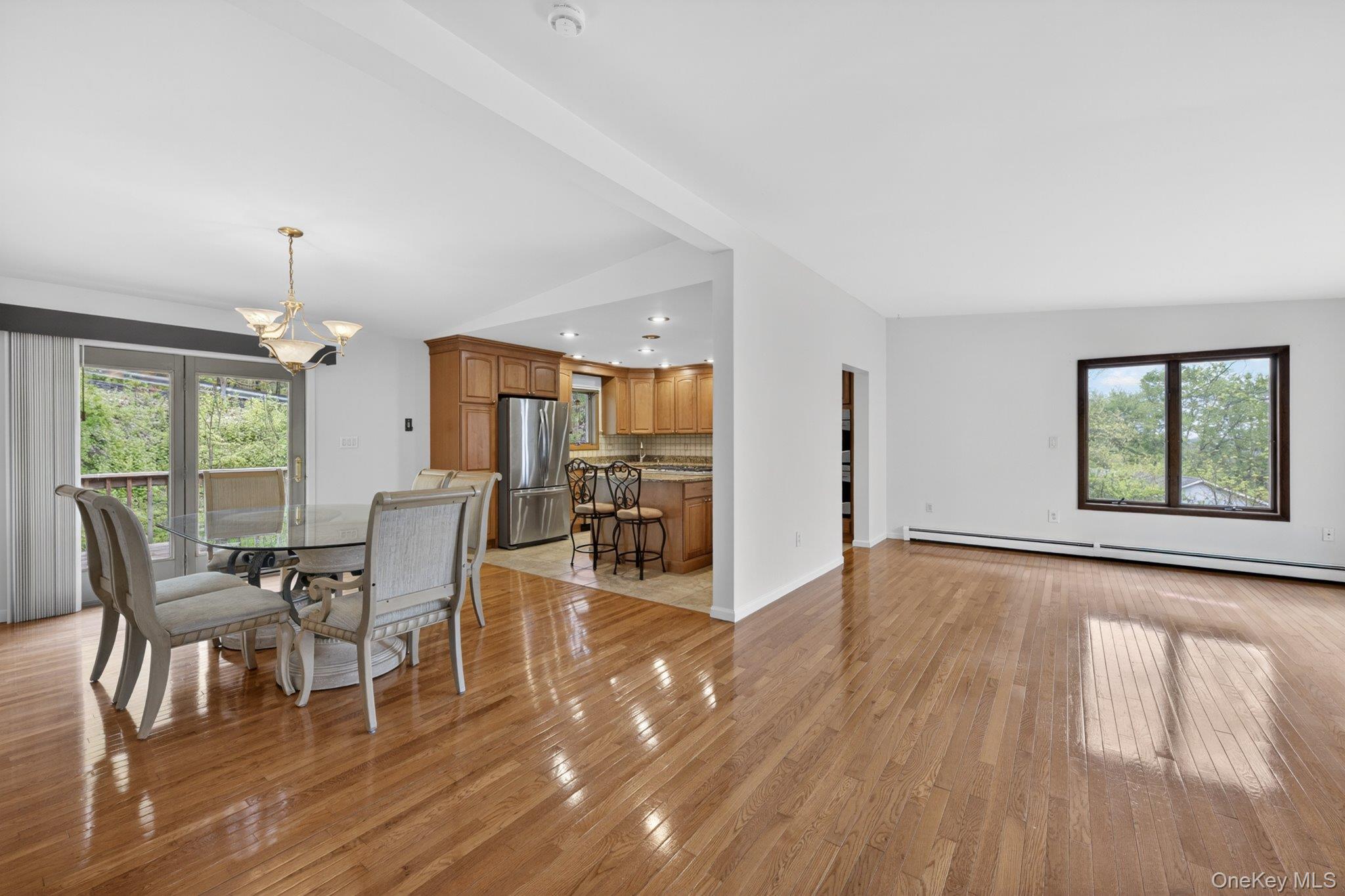 12 Hillside Drive