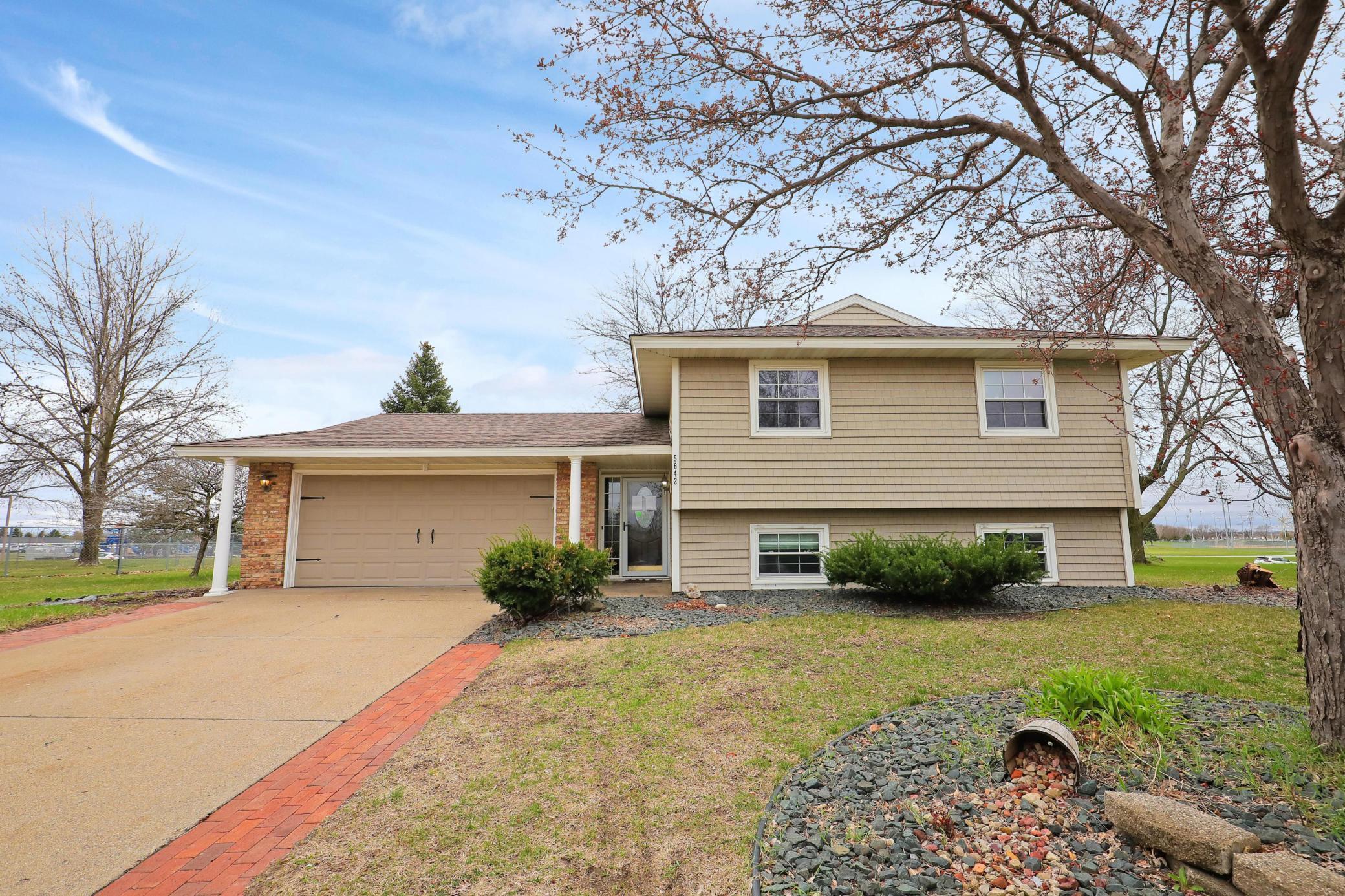 5642 139th Street Court