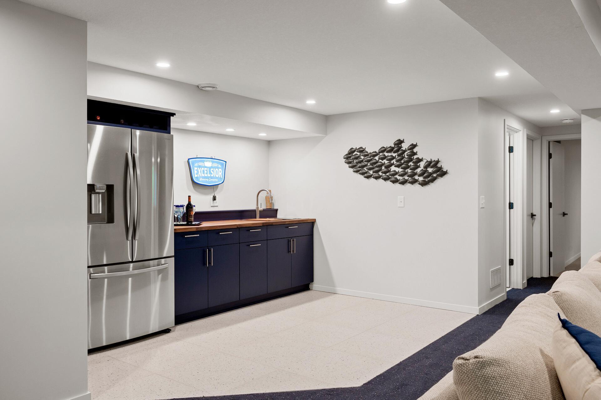5573 Sherwood Drive