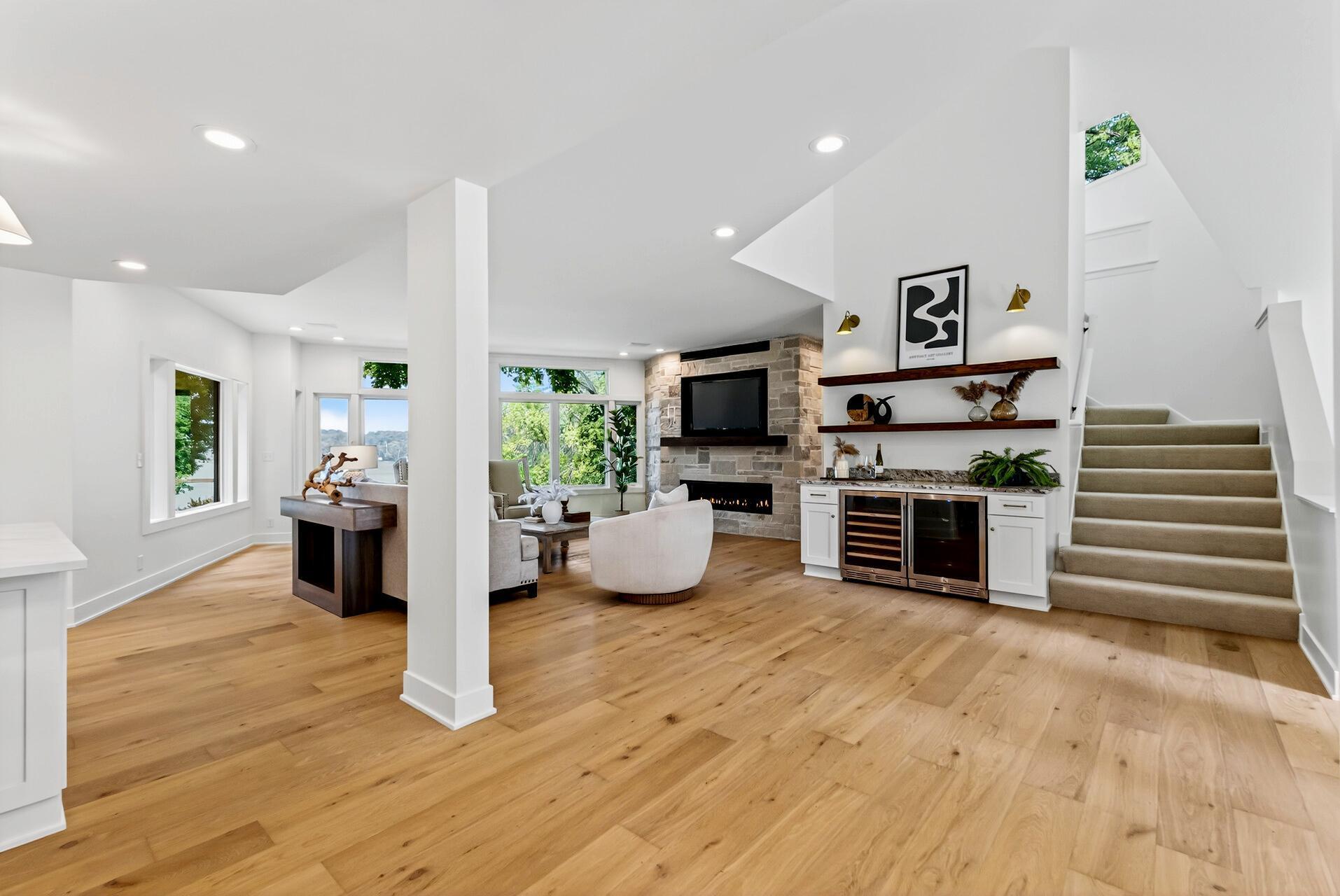 5940 Hardscrabble Circle