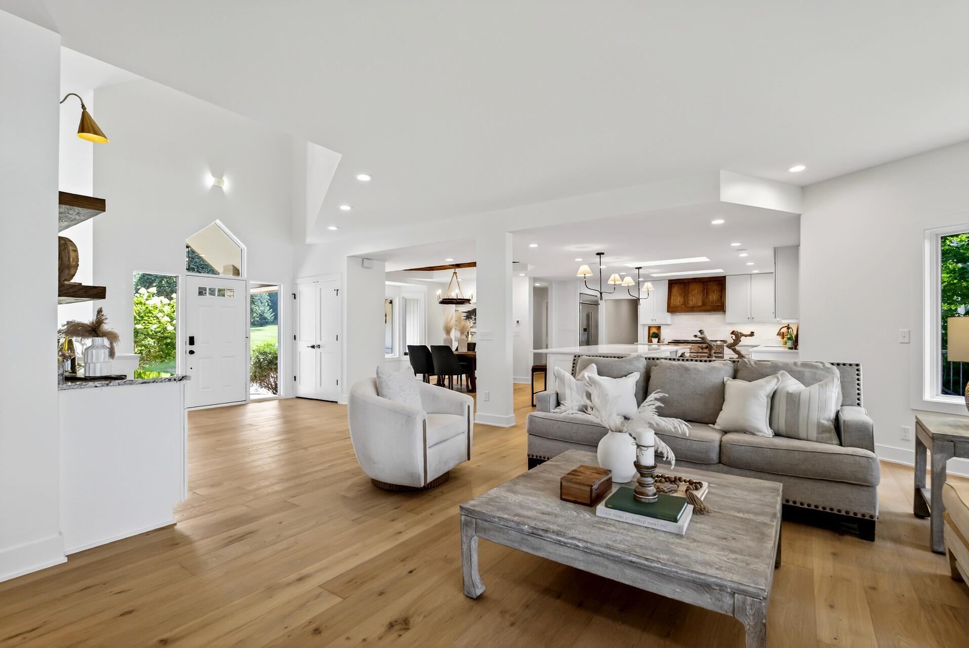 5940 Hardscrabble Circle