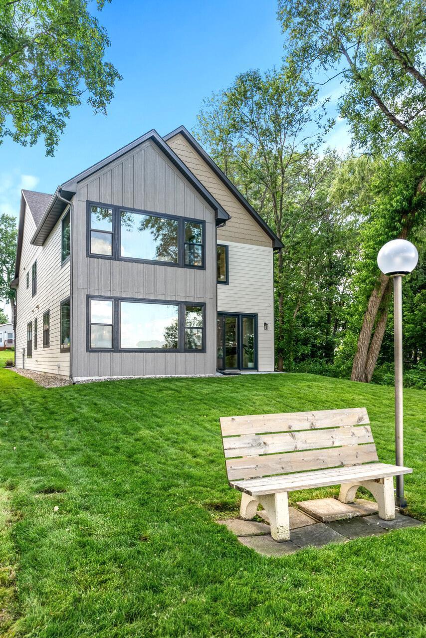 2006 Shorewood Lane