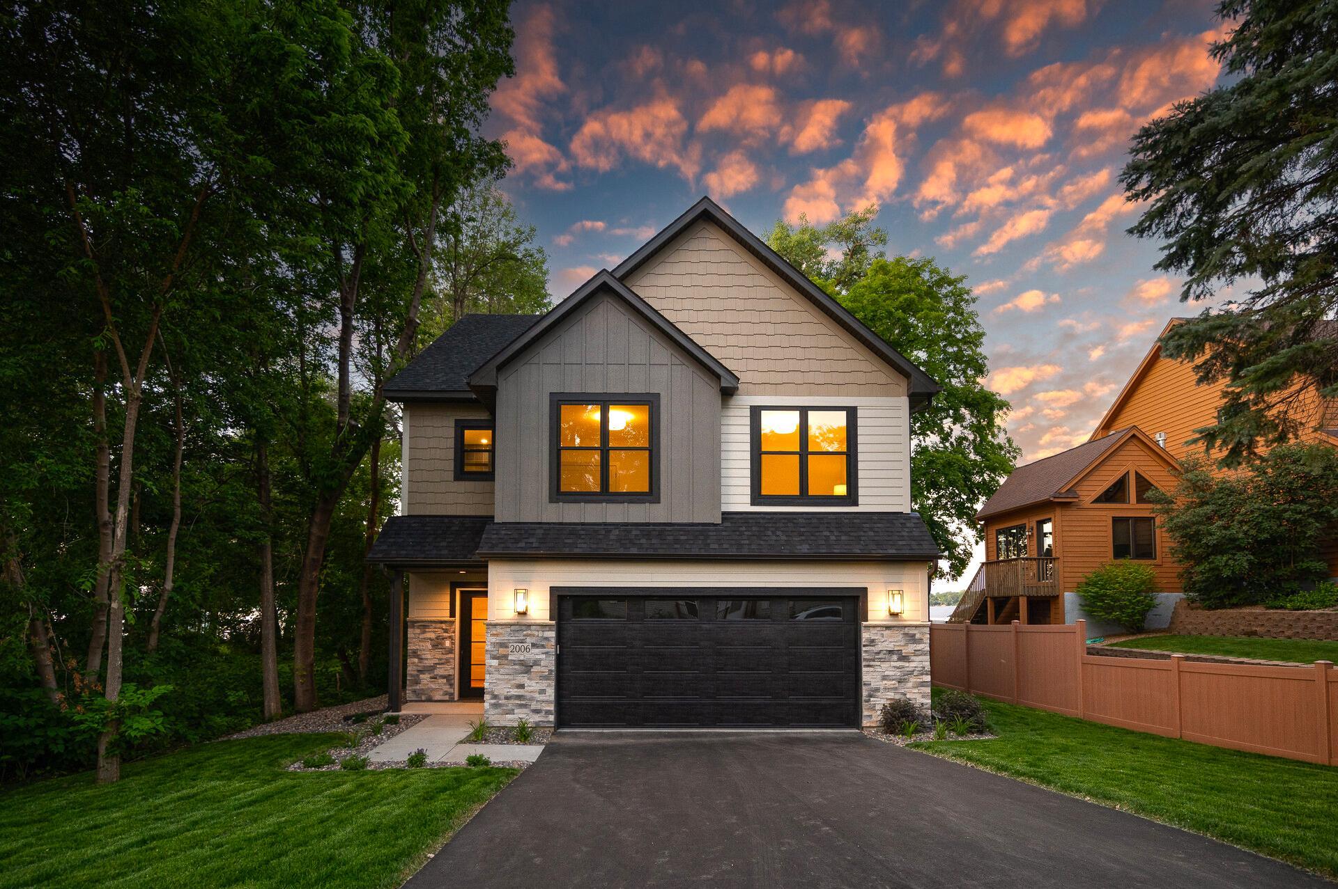 2006 Shorewood Lane