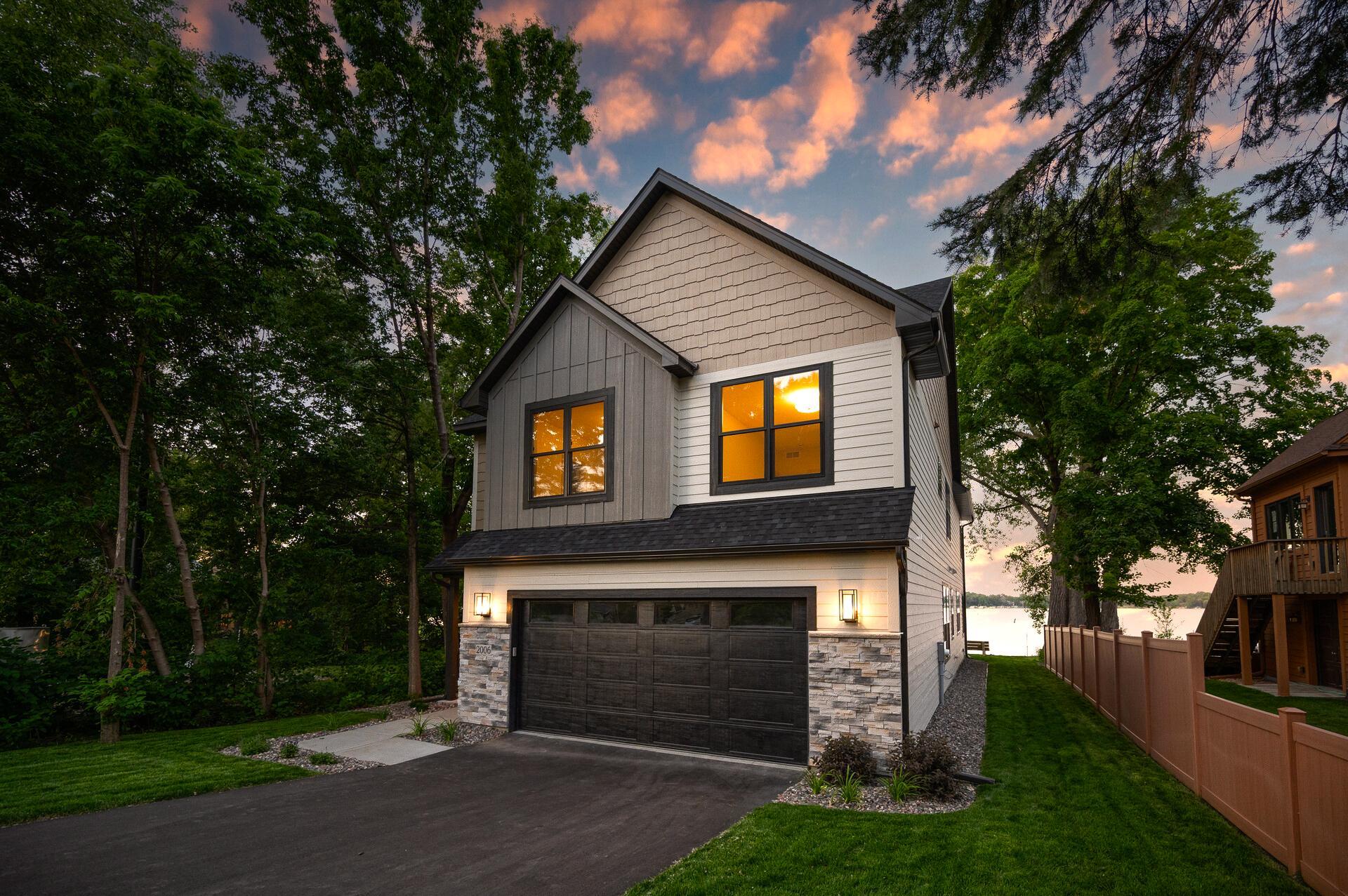 2006 Shorewood Lane