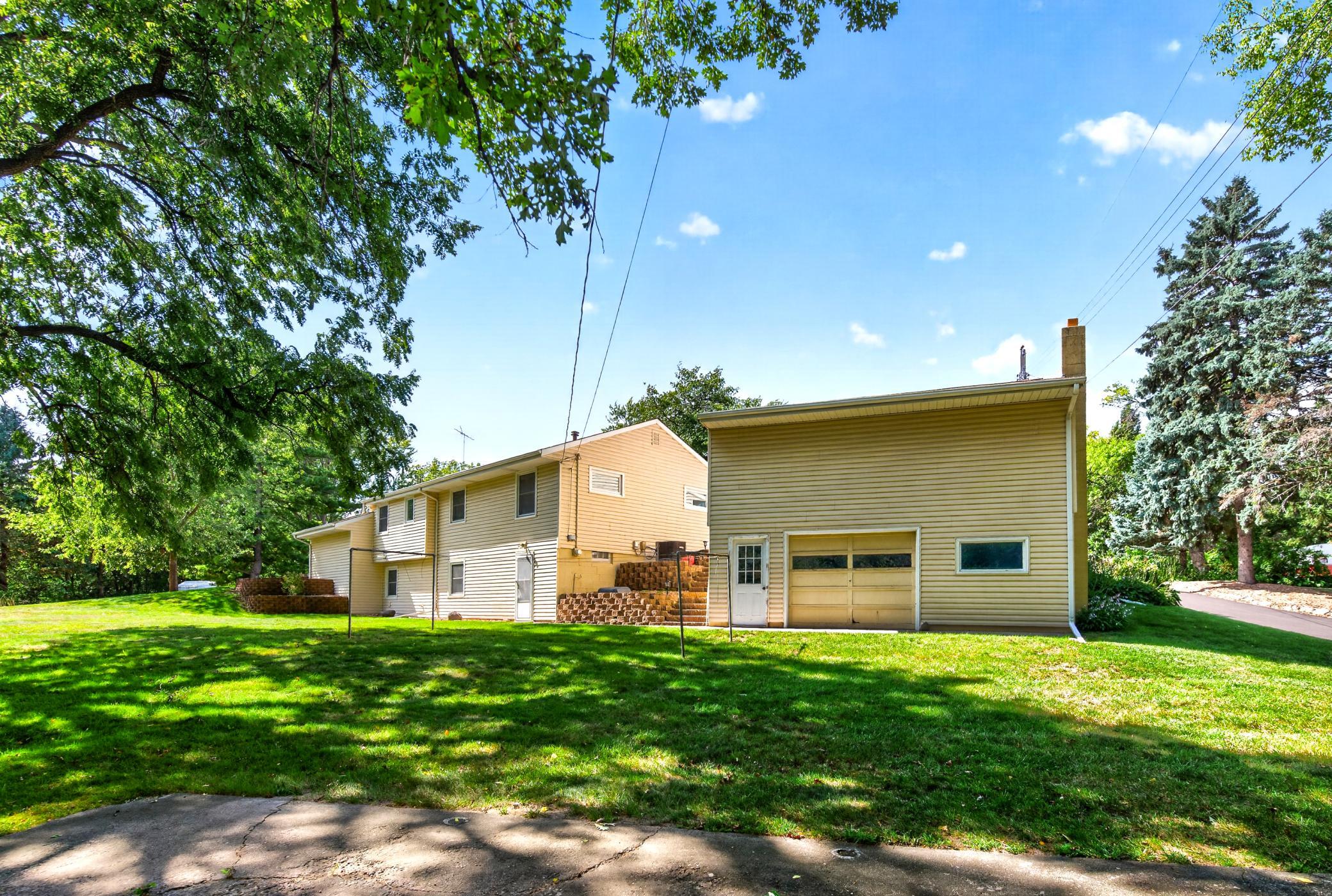 6015 Aspen Road