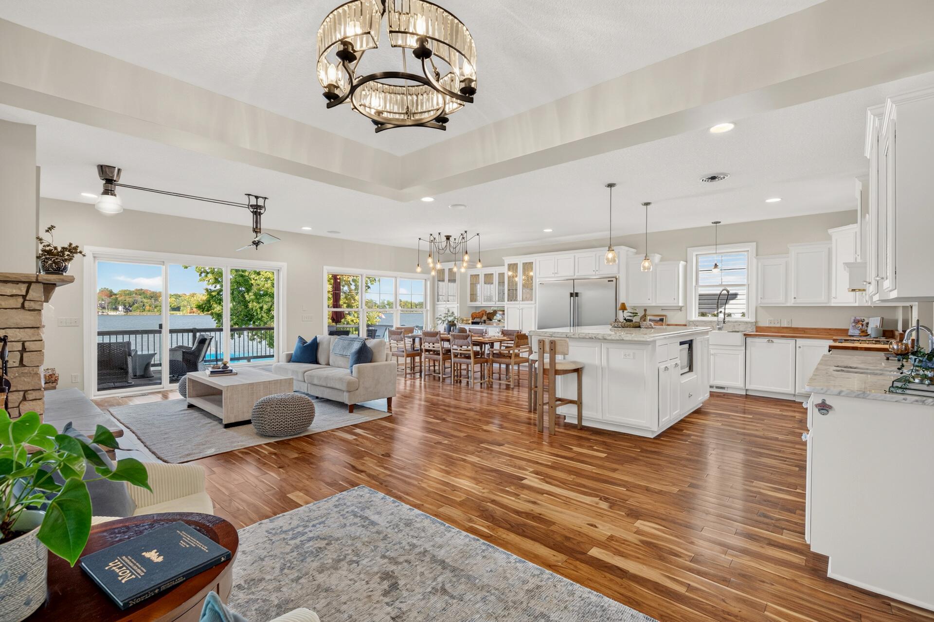 5060 Edgewater Drive