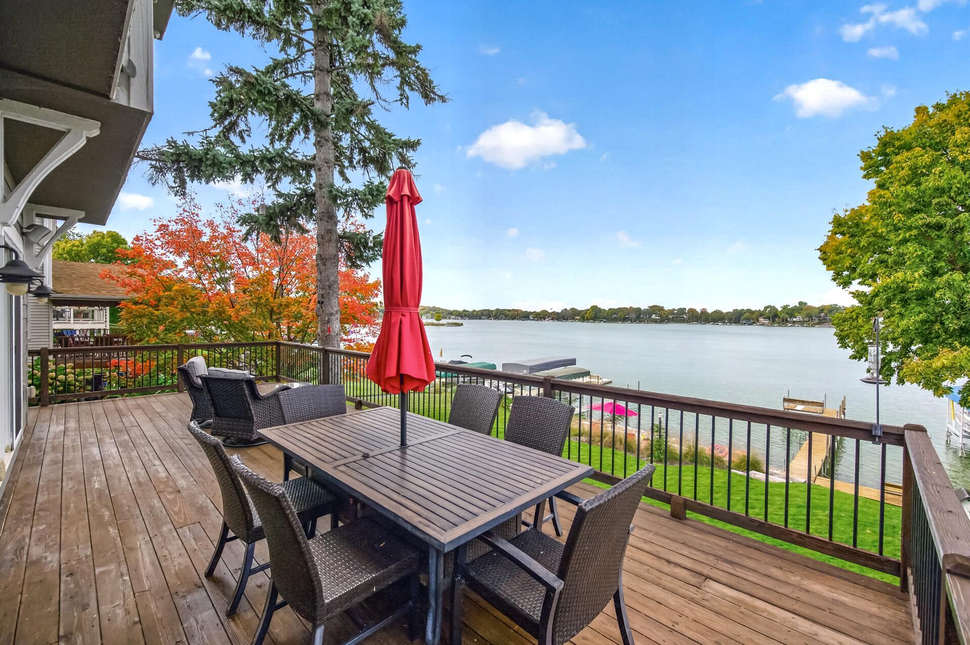 5060 Edgewater Drive
