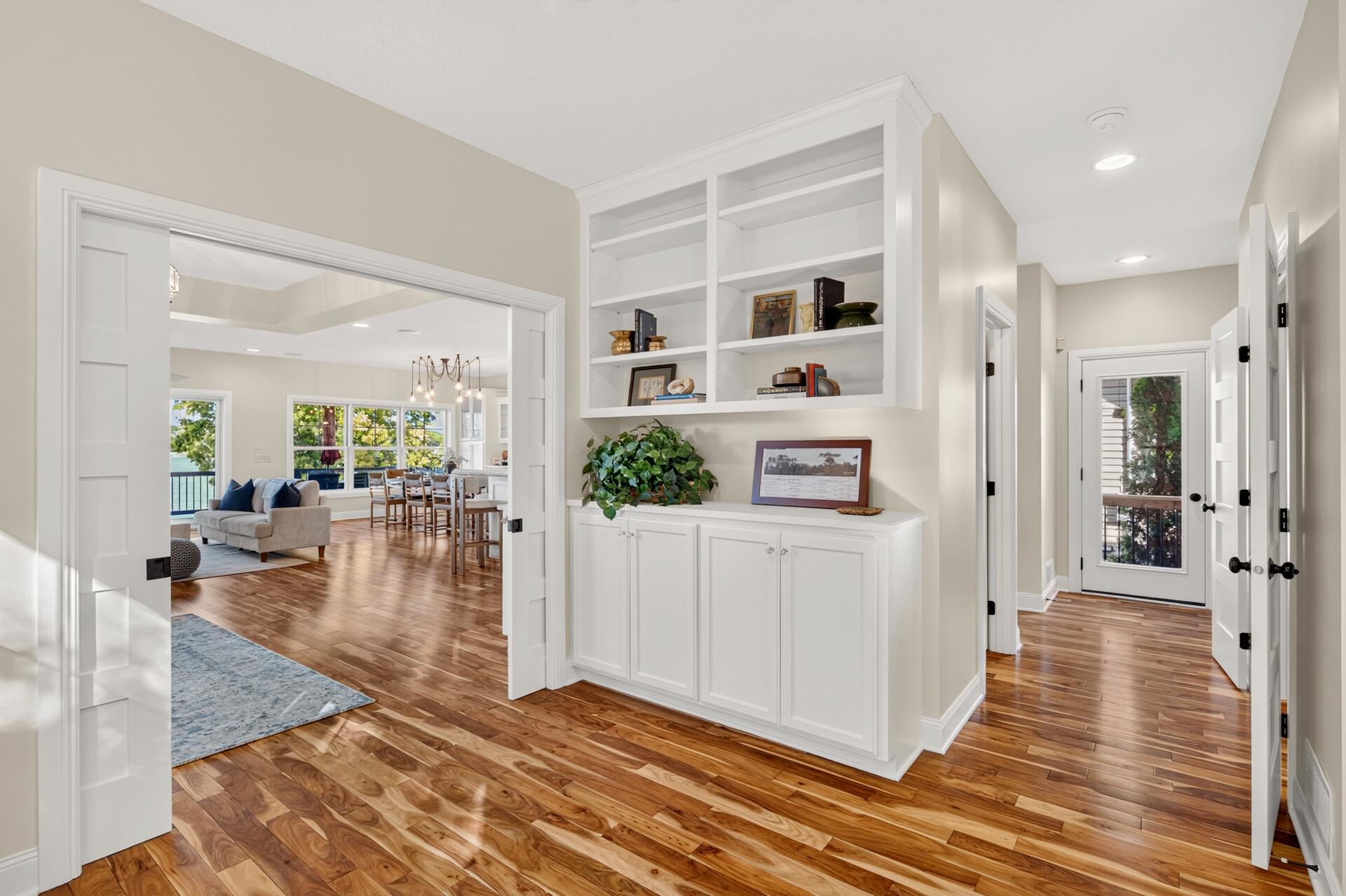 5060 Edgewater Drive