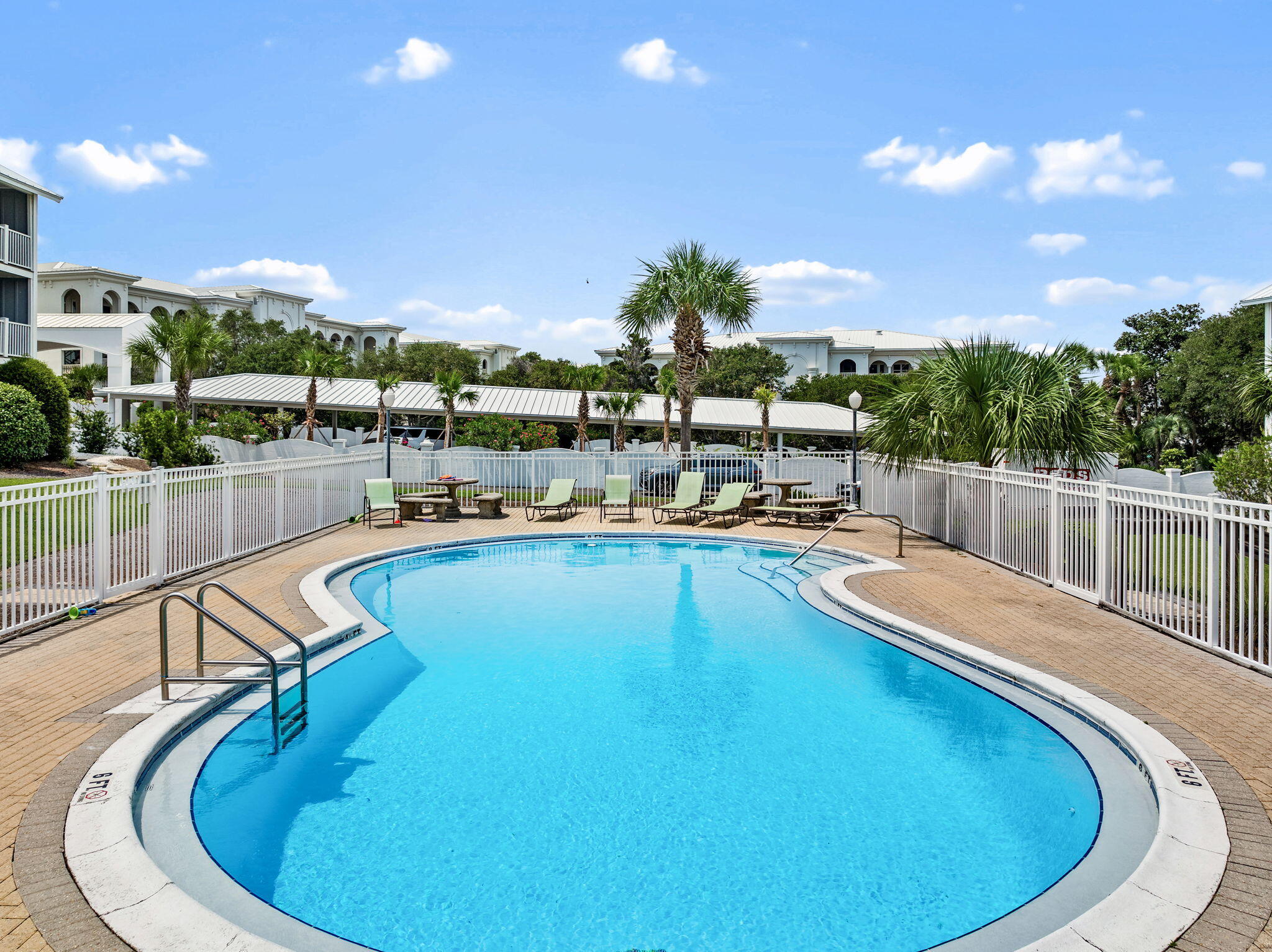 2381 W County Highway 30A UNIT 14