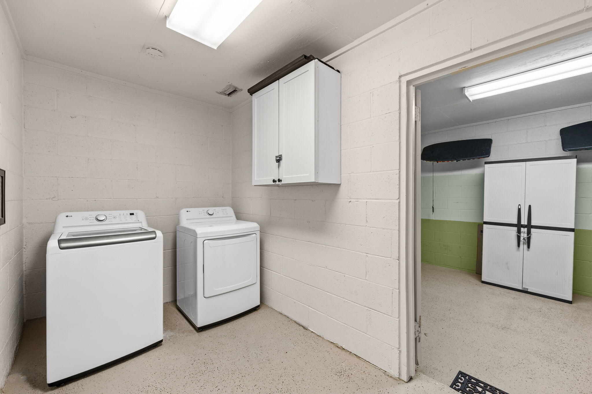 2381 W County Highway 30A UNIT 14