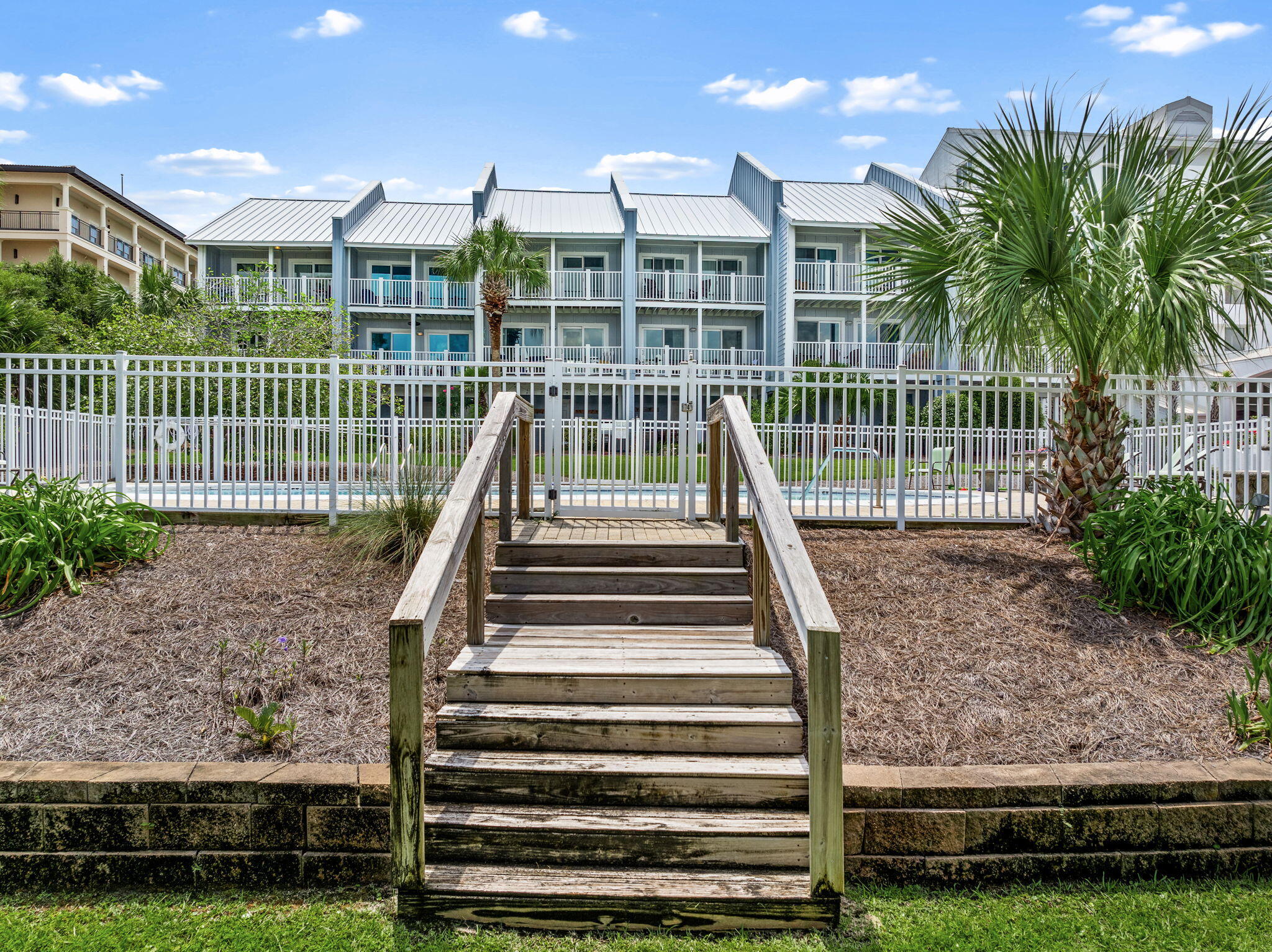 2381 W County Highway 30A UNIT 14