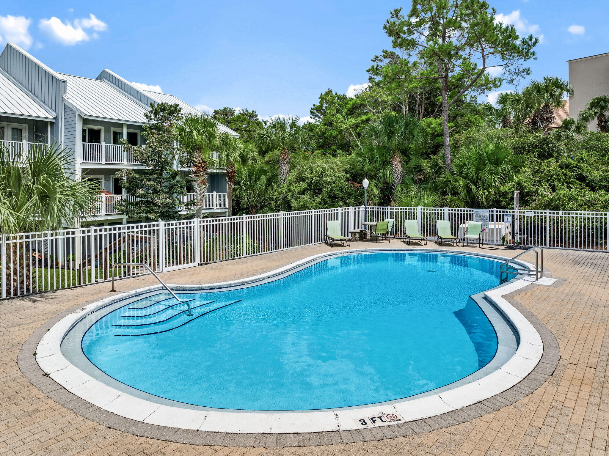 2381 W County Highway 30A UNIT 14