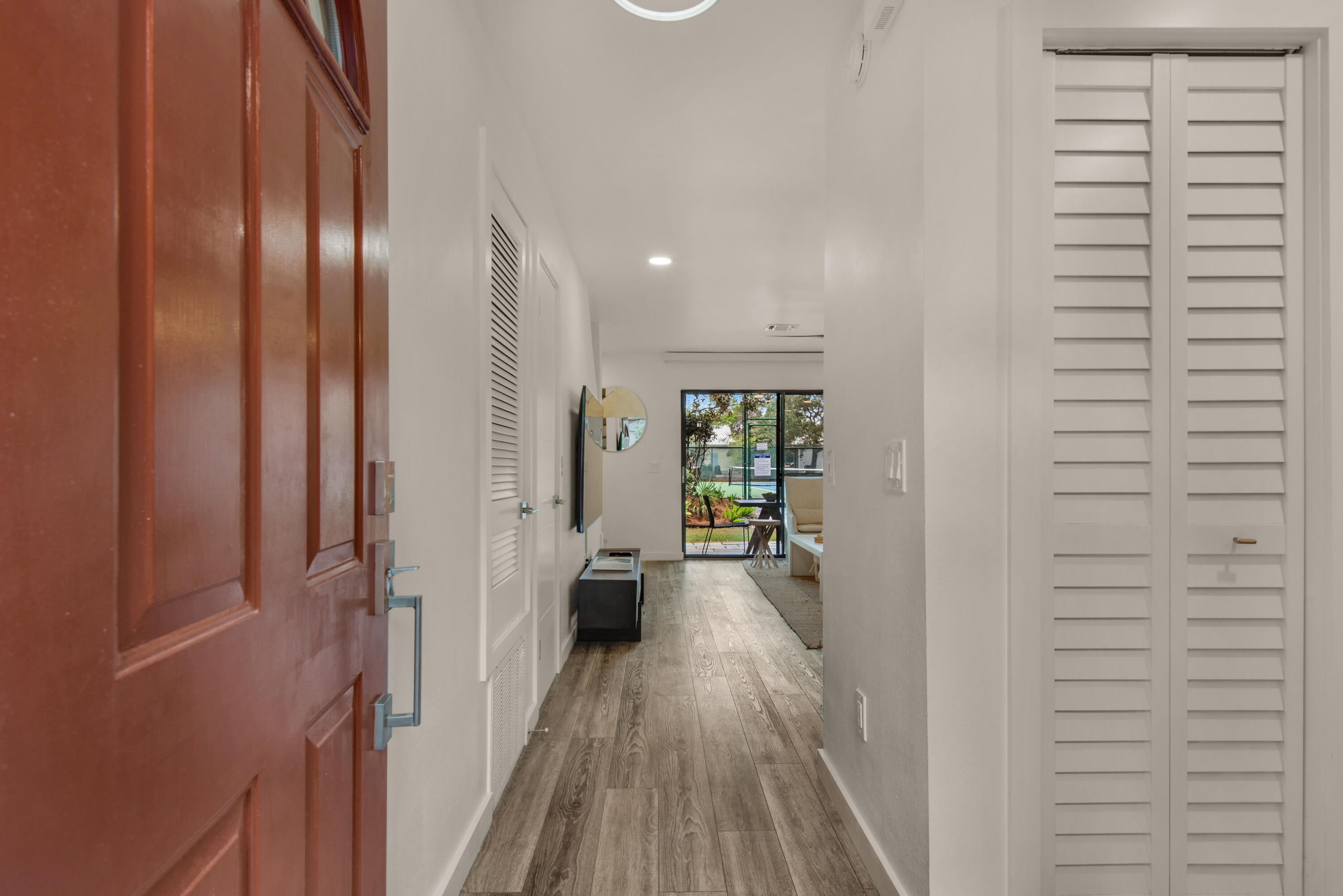 33 Cypress Street 270