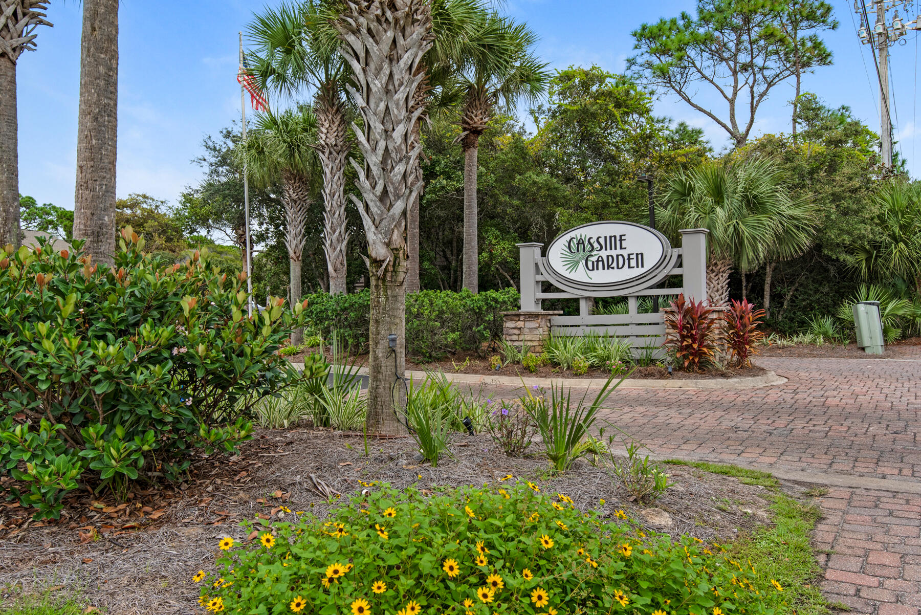 33 Cypress Street 270